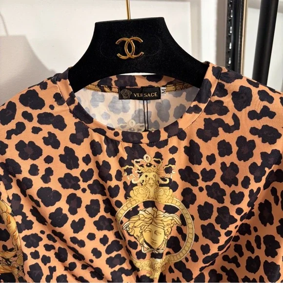 Versace Medusa Leopard Tee Fitted Short Sleeve - Picture 3 of 8